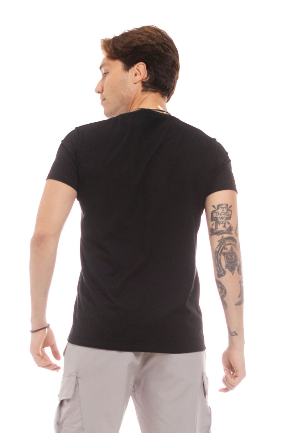 Camiseta Shueed Preta