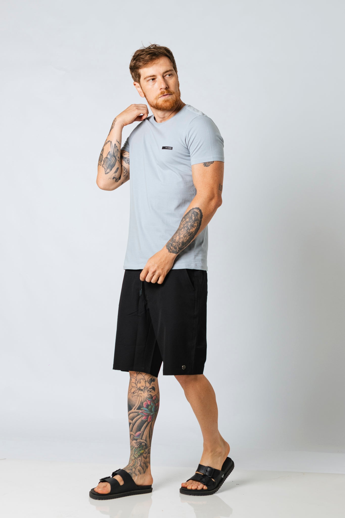 Camiseta Revive Class Cinza Chuva