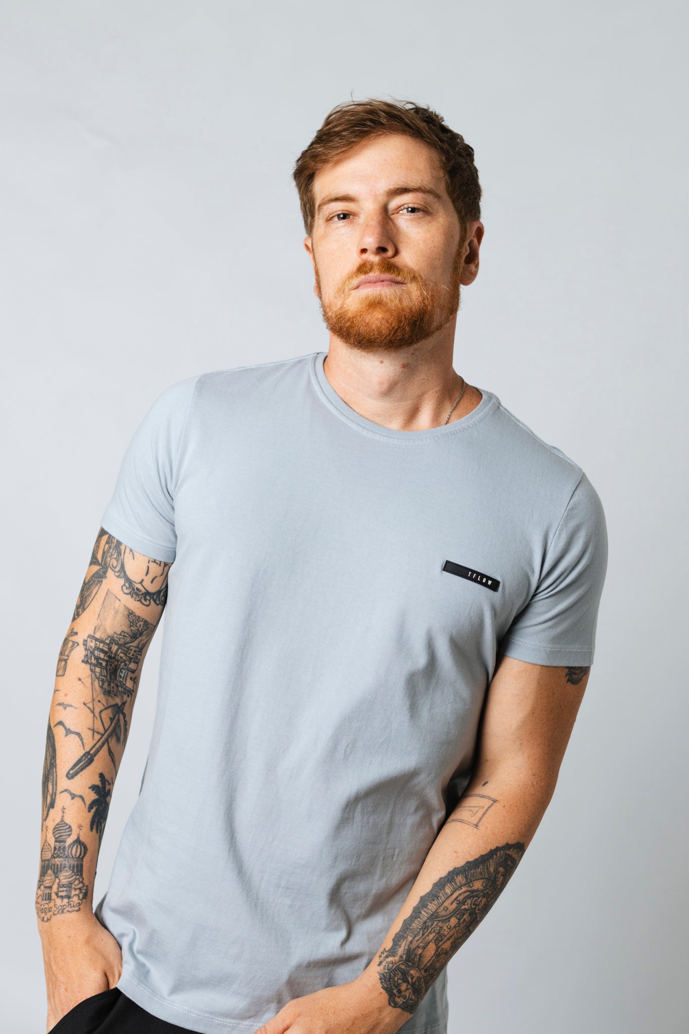 Camiseta Revive Class Cinza Chuva
