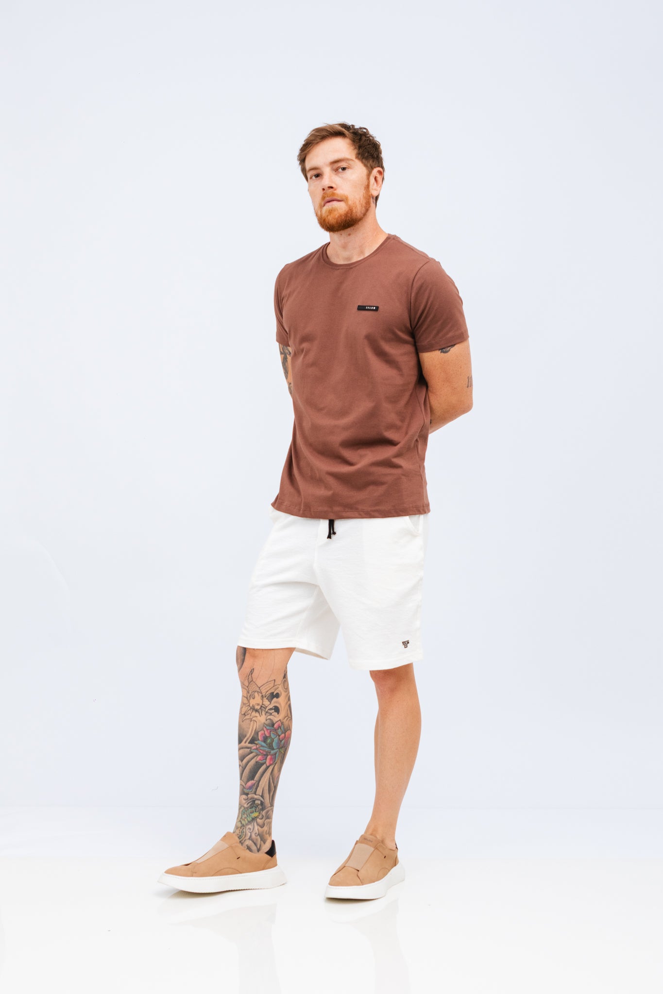 Camiseta Revive Class Marrom