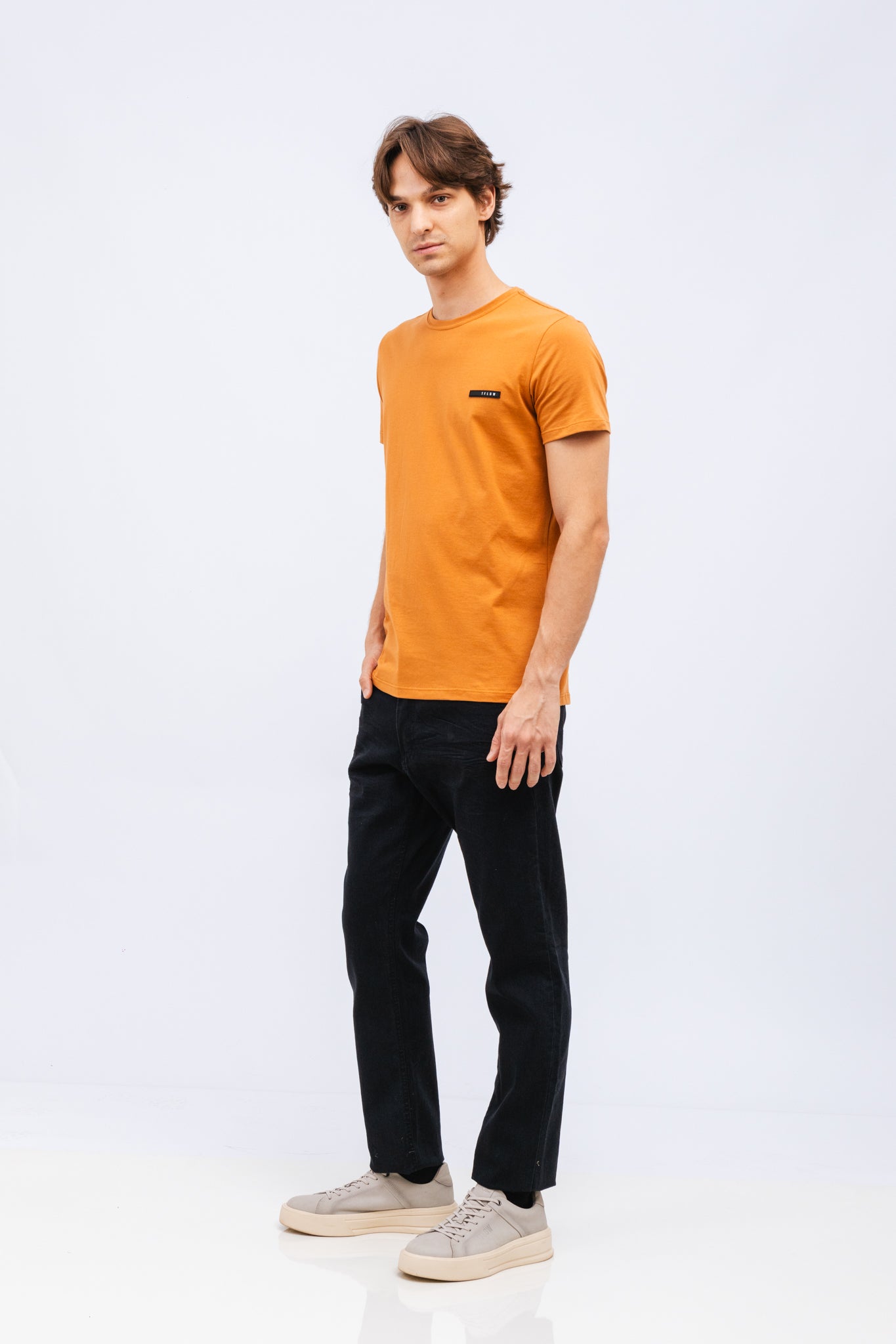 Camiseta Revive Class Conhaque