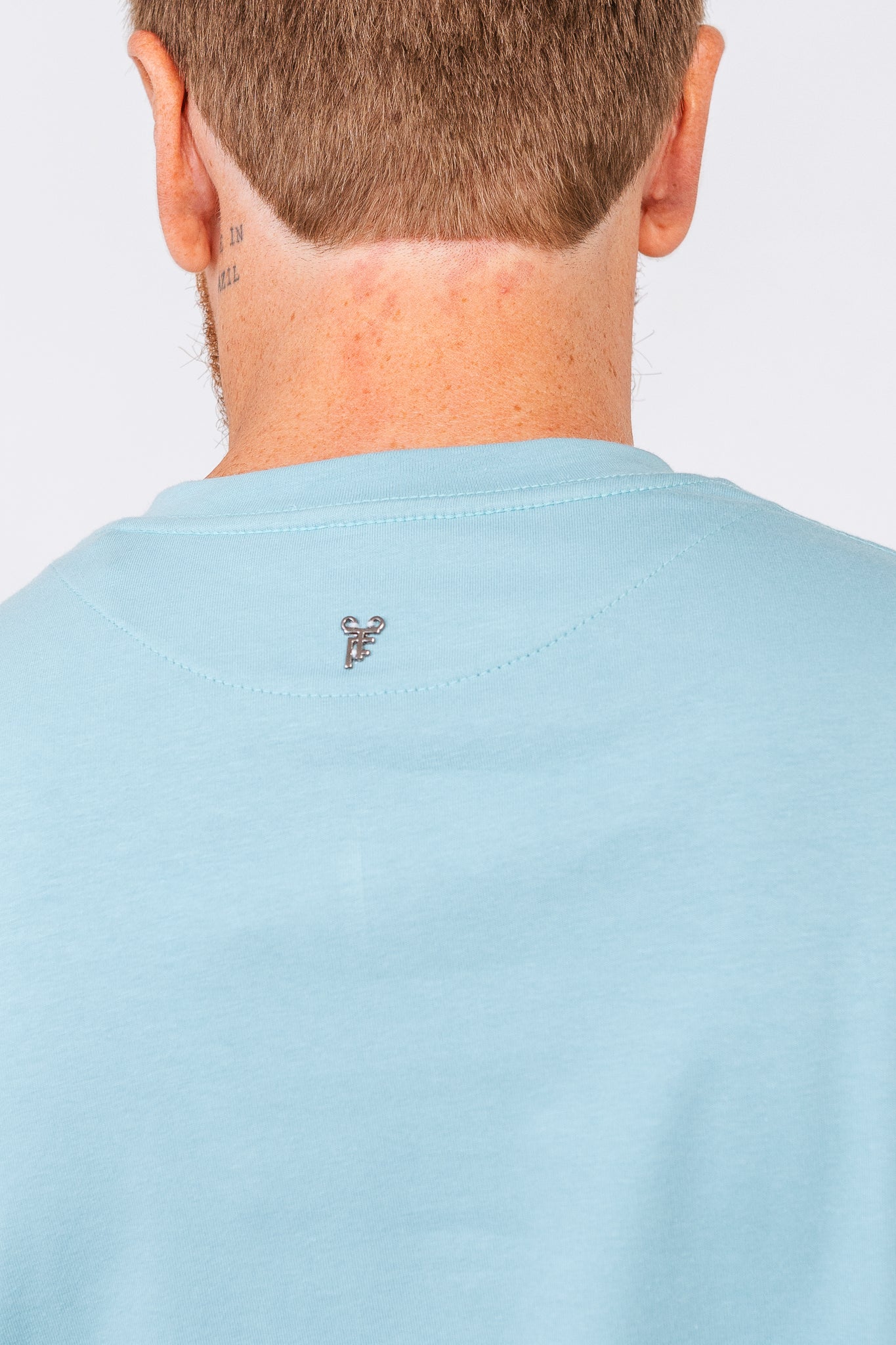 Camiseta Conf Sierna Azul Claro