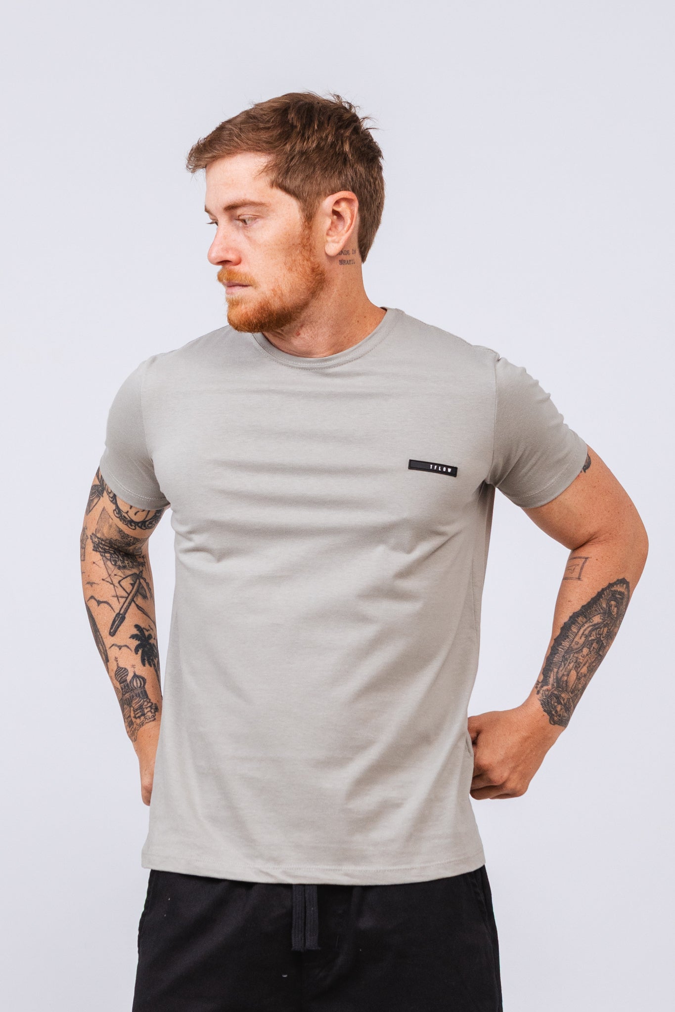 Camiseta Revive Class Cinza Médio