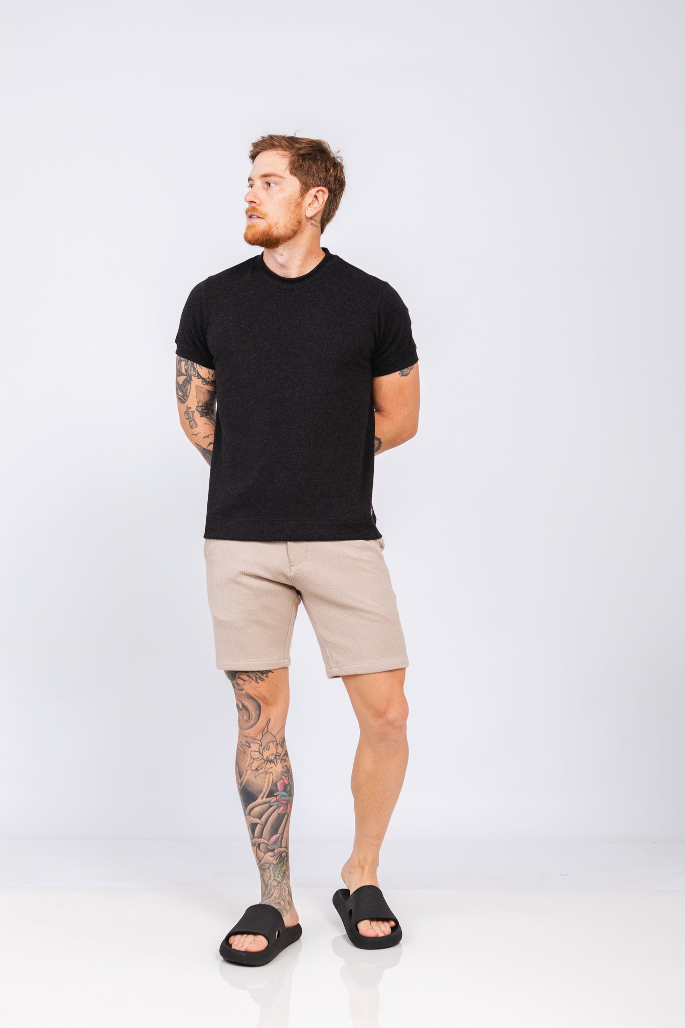 Camiseta Noueh Preta