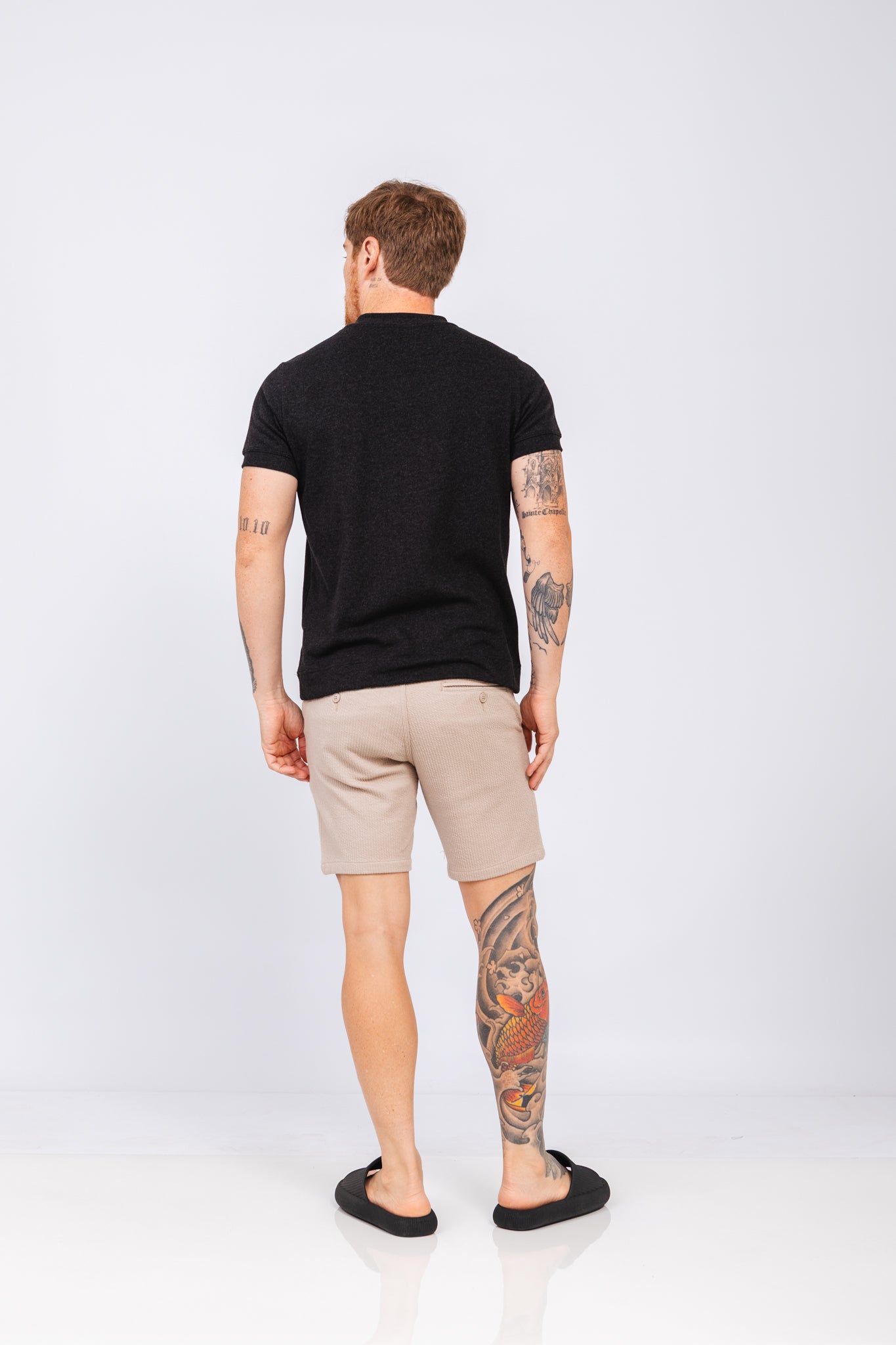 Camiseta Noueh Preta