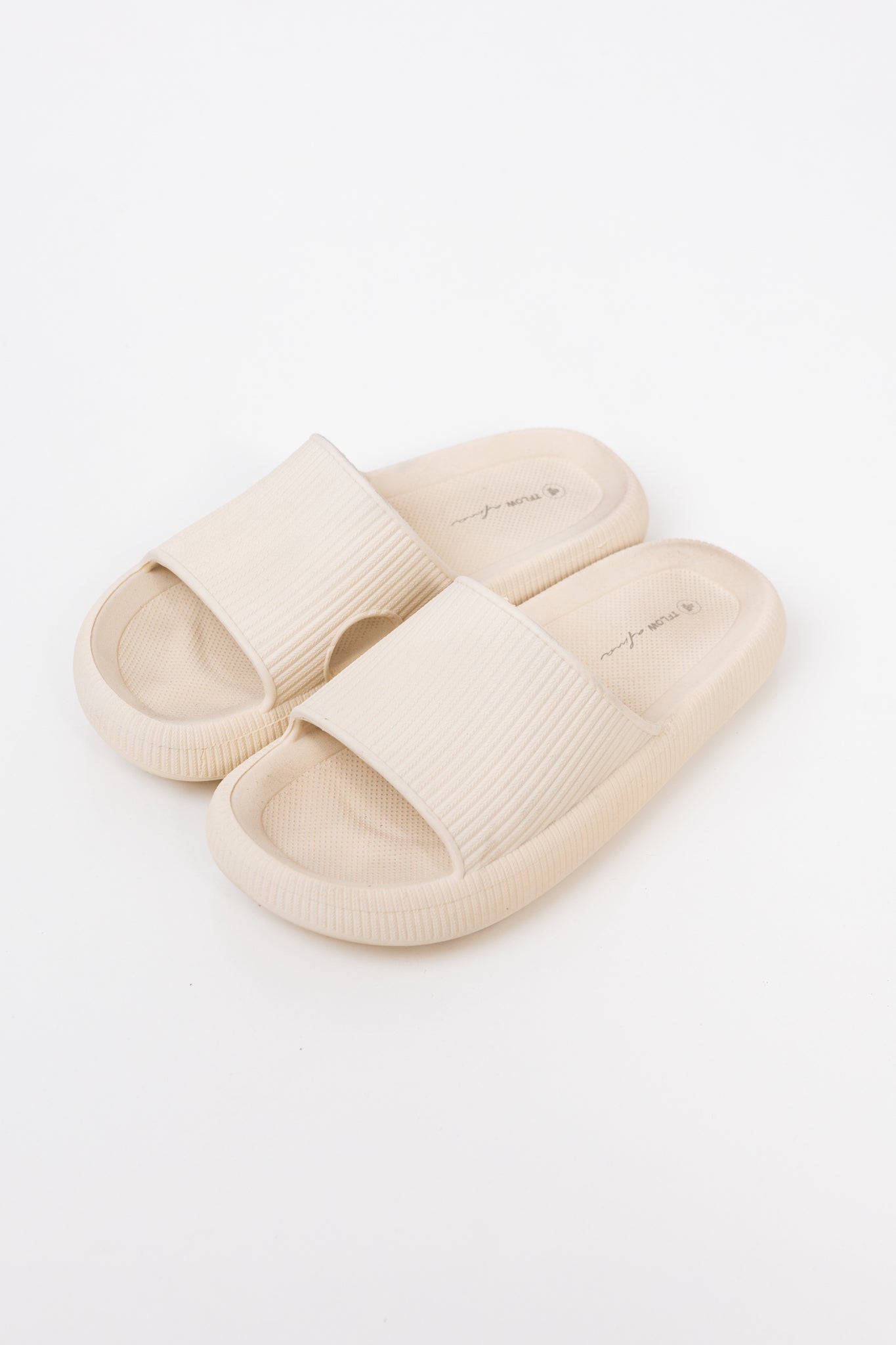 Chinelo Nuvem Colde Off-white