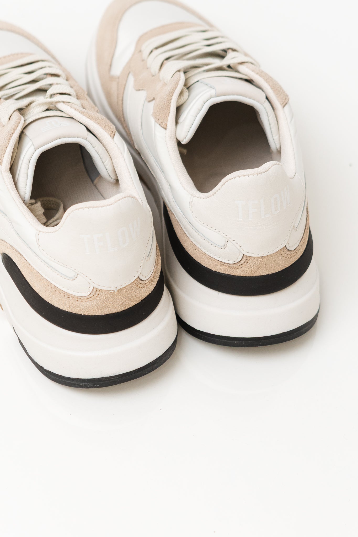 Tênis Theo Camurça