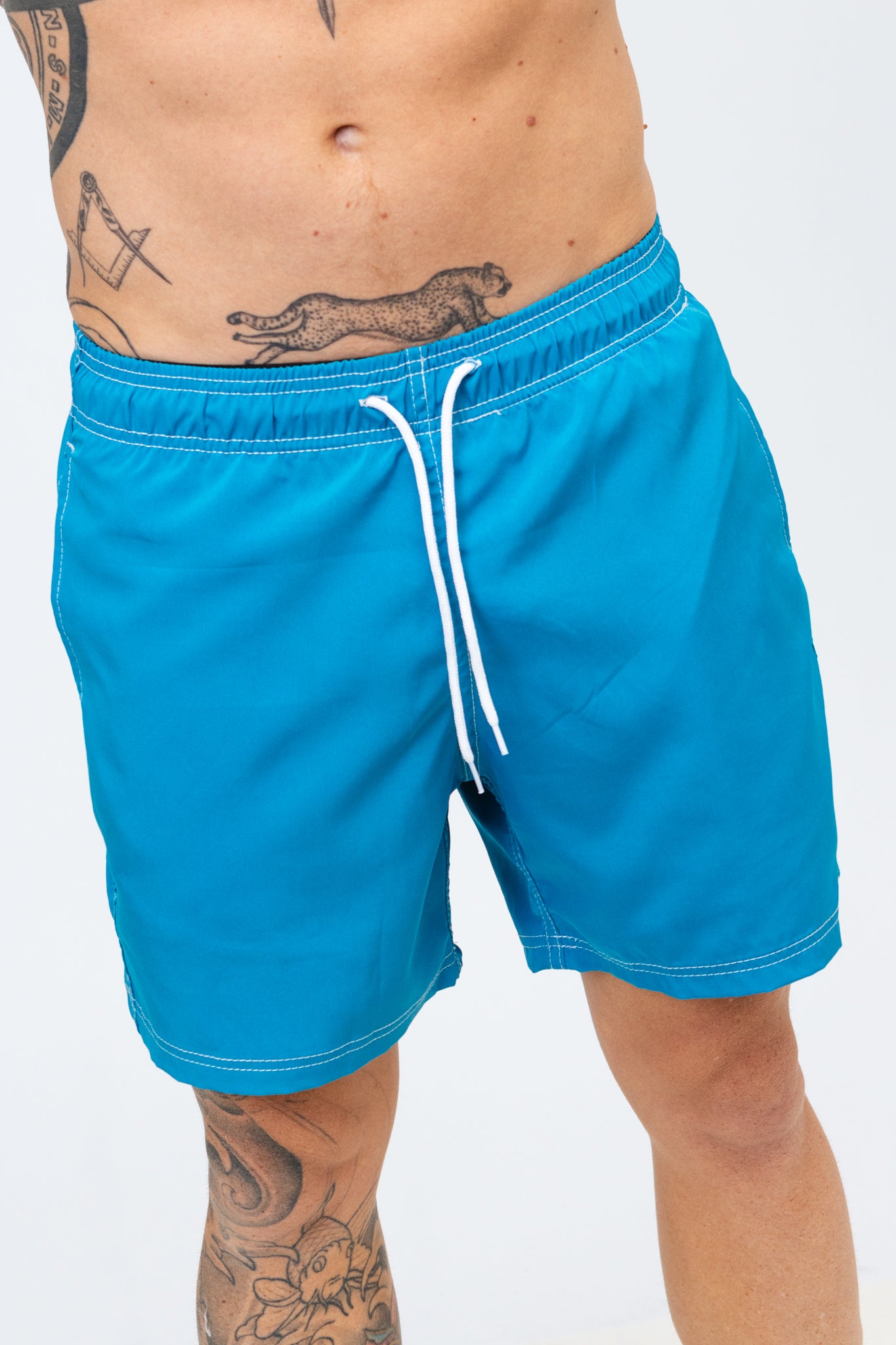 Shorts Basic Summer Azul Vivid