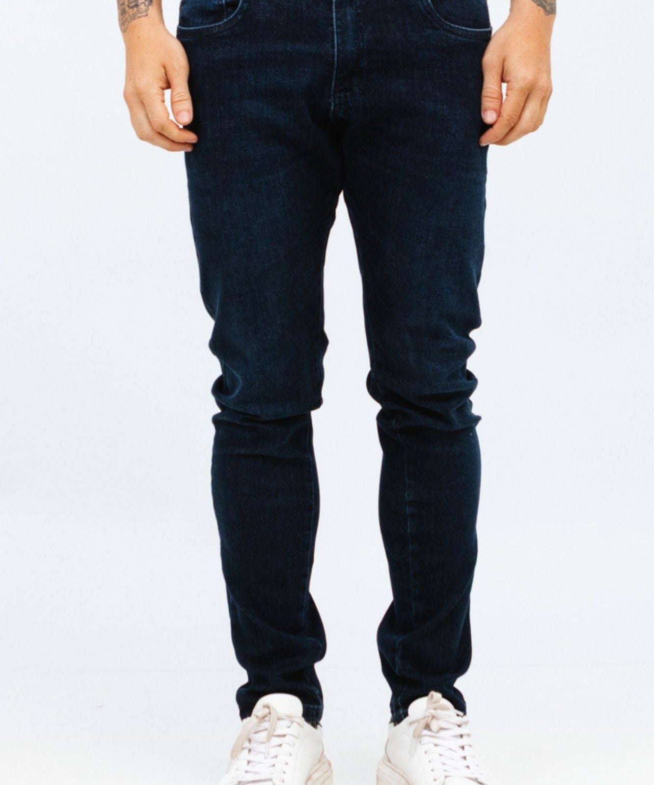 cala_jeans_azul_dark_paulus_1_20250730112109_136f9b6b768f.jpg