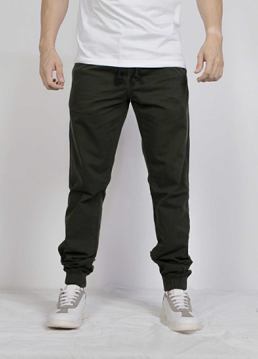 Calça Jogger Sarja Preta