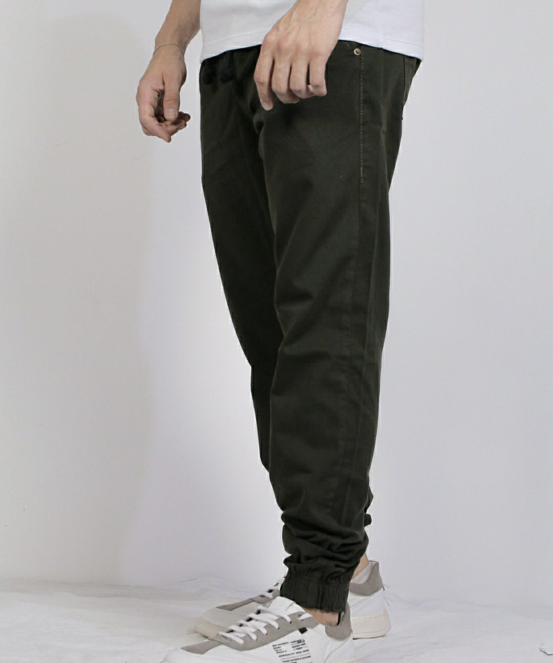 calca_jogger_sarja_preto_2607_2_e25de4a33a0b91ca7268b9dca416bcbc.jpg