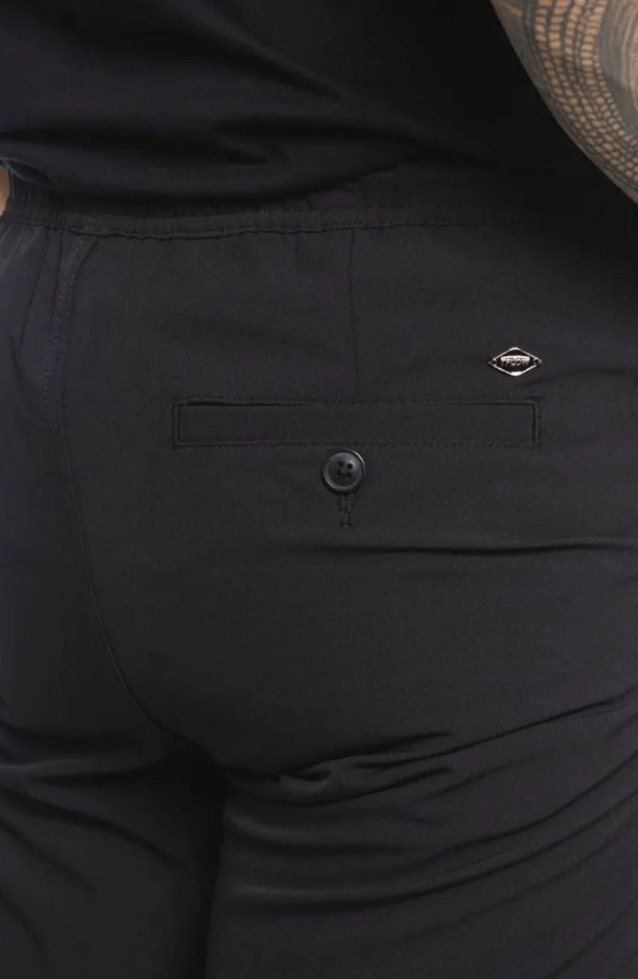 Calça Wovert Preta