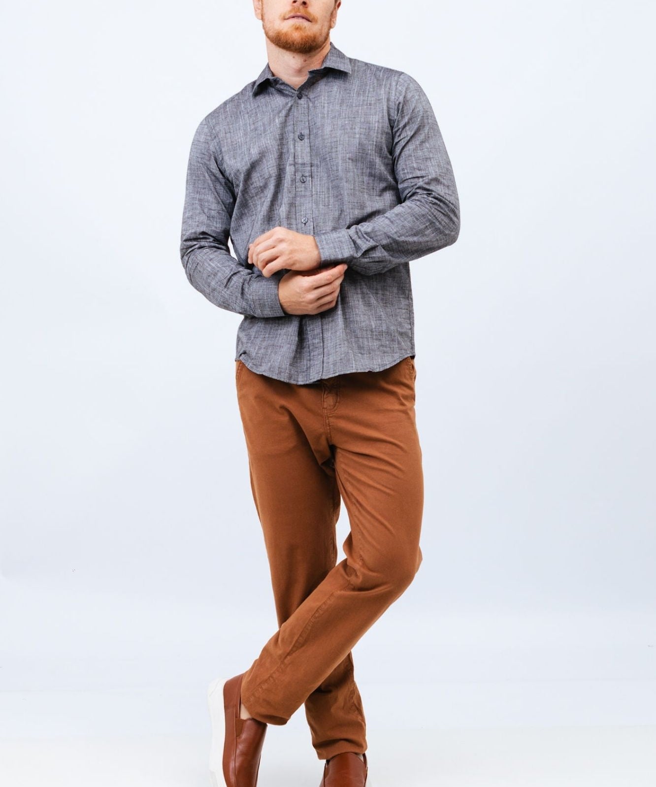 camisa_de_linho_preto_mesclado_linen_poah_2_20250724122140_e063dfff87e9.jpg