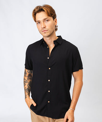 camisa_viscose_mc_guito_preta_12136_1_97560383cc1d7e6a67e0c20817205dfb.jpg