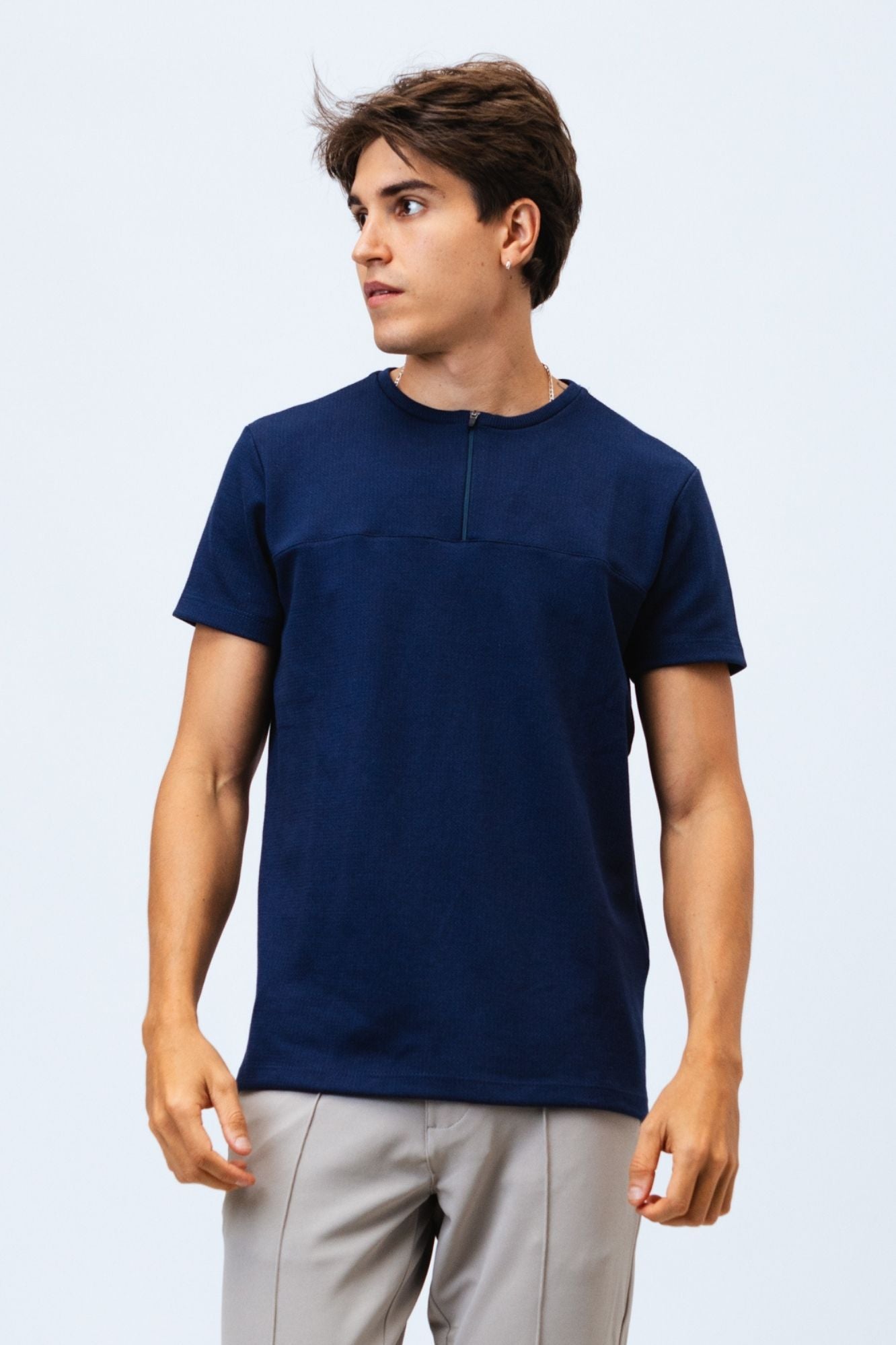 Camiseta Azul Marinho Zeki