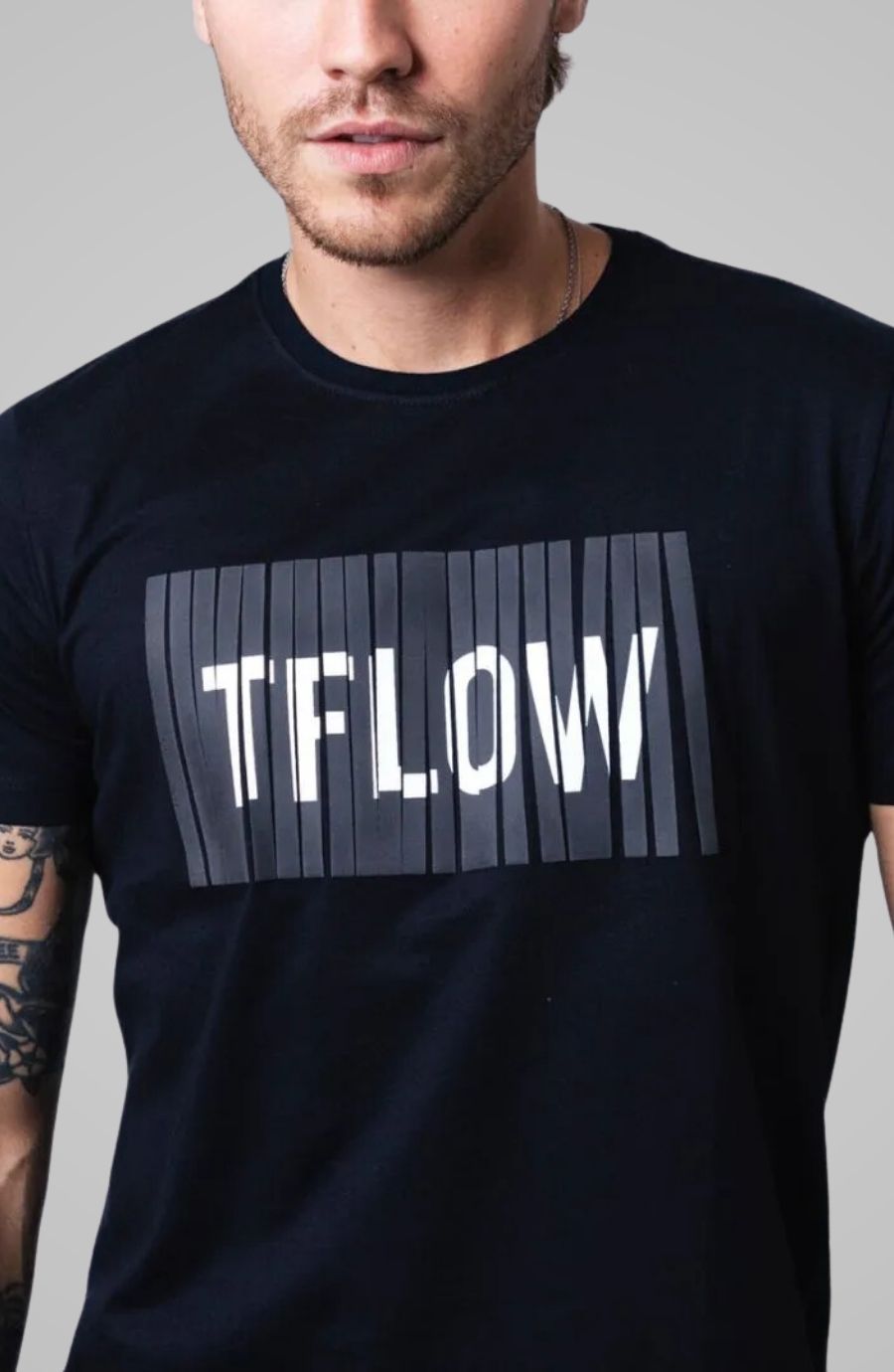 Camiseta Bless Preta