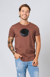 Camiseta Chandow Marrom