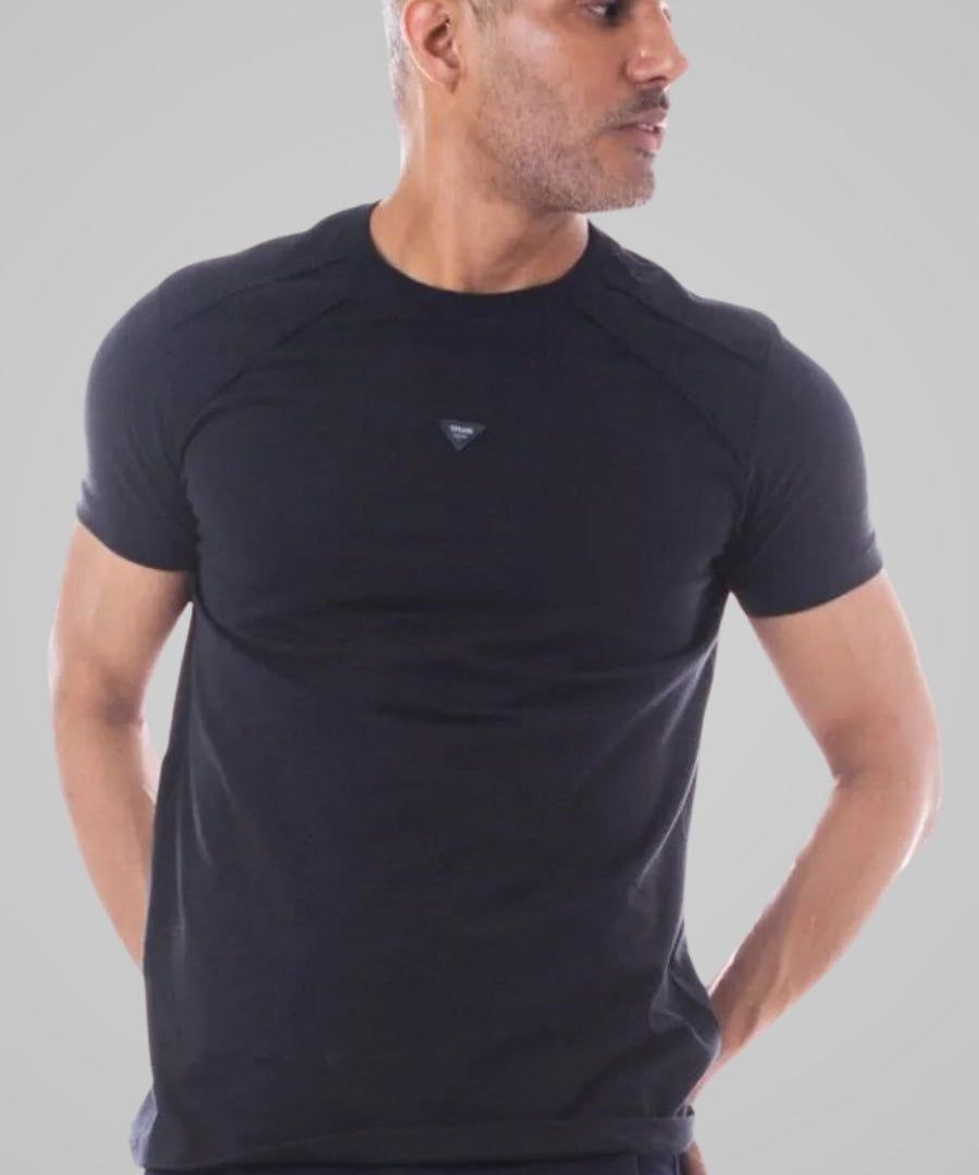 camiseta_deswee_preto_11970_1_3f2124d342ec2857e571a737d7c9ffb2.jpg