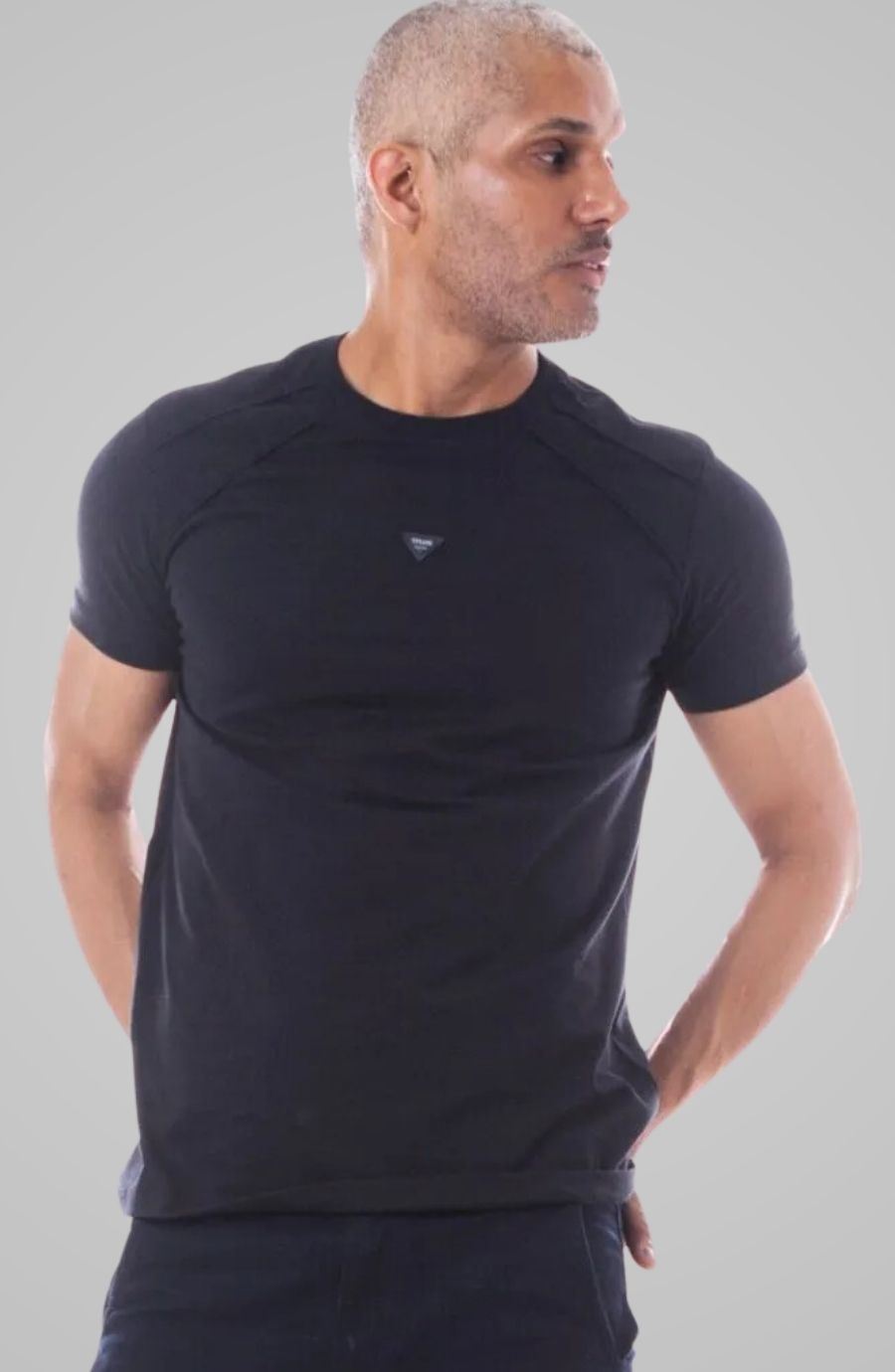 Camiseta Deswee Preta
