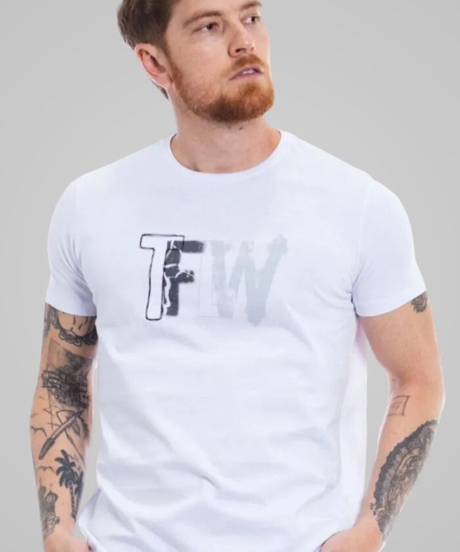 camiseta_huntter_branco_11822_1_7659c029a090115e66b3526d2b655464.jpg