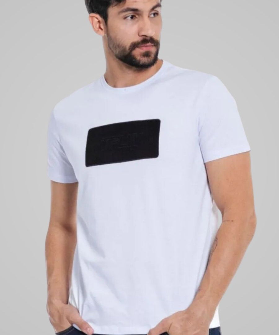 camiseta_morpheu_branca_11838_2_248dc5fb44324810e6423cc6ade1eb6f.jpg