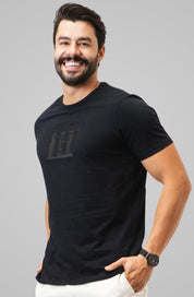 Camiseta Nuowl Preta