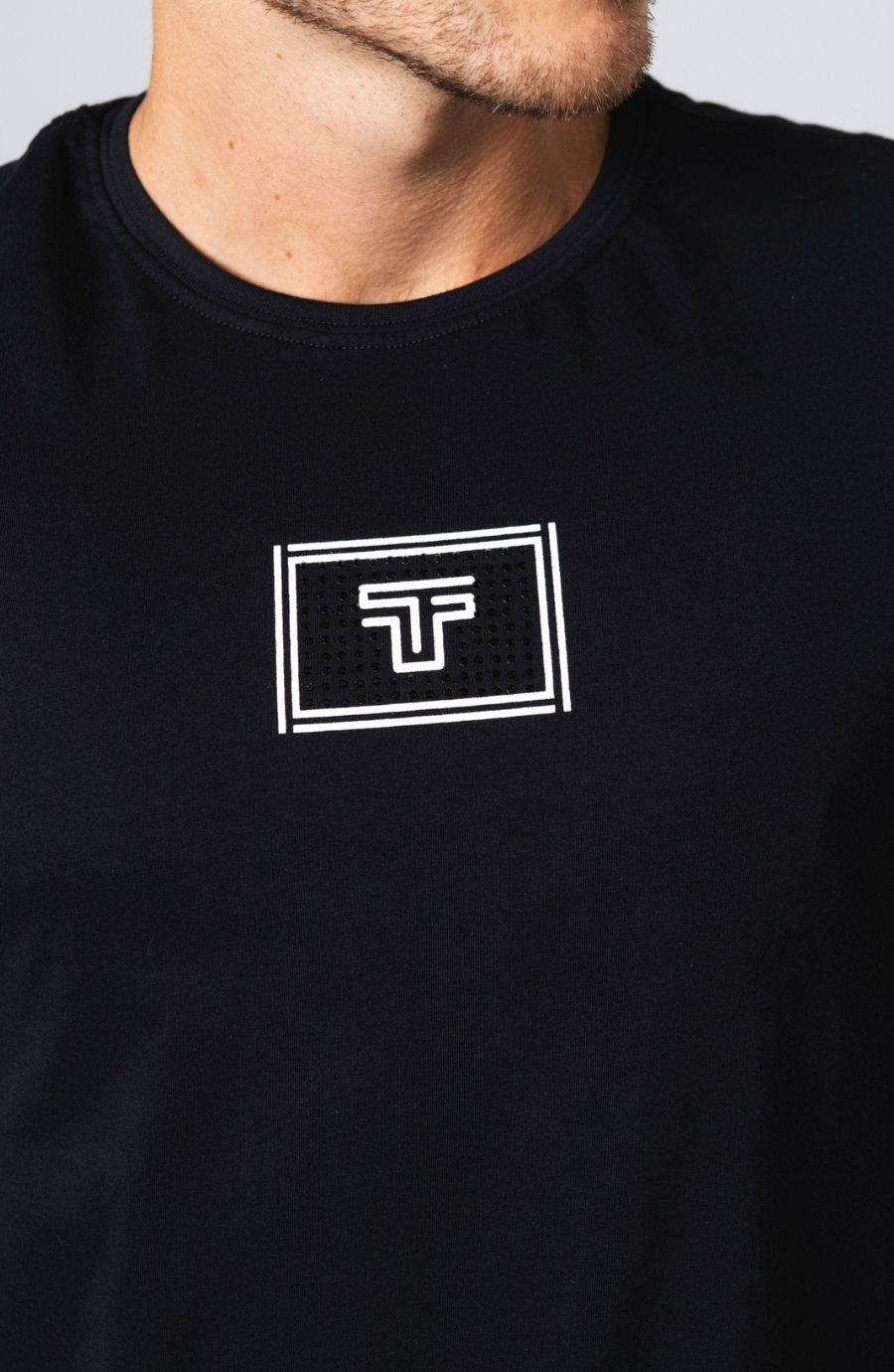 Camiseta Phelow Preta