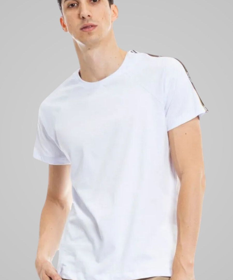 camiseta_raglan_fresnie_branca_11864_1_d6f2e34c9c9b70d50fc7610f1efb194d.jpg