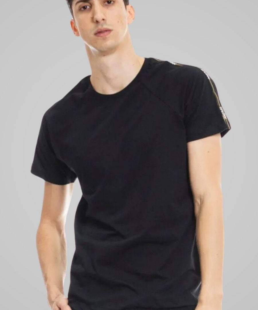 camiseta_raglan_fresnie_preta_11862_1_d2868b747614f075572f0d460140365b.jpg