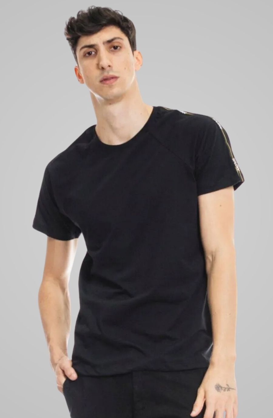 Camiseta Raglan Fresnie Preta
