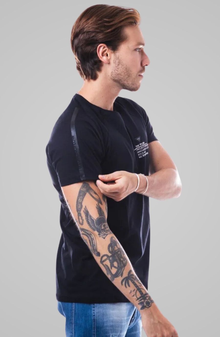 Camiseta Raglan Mywe Preta