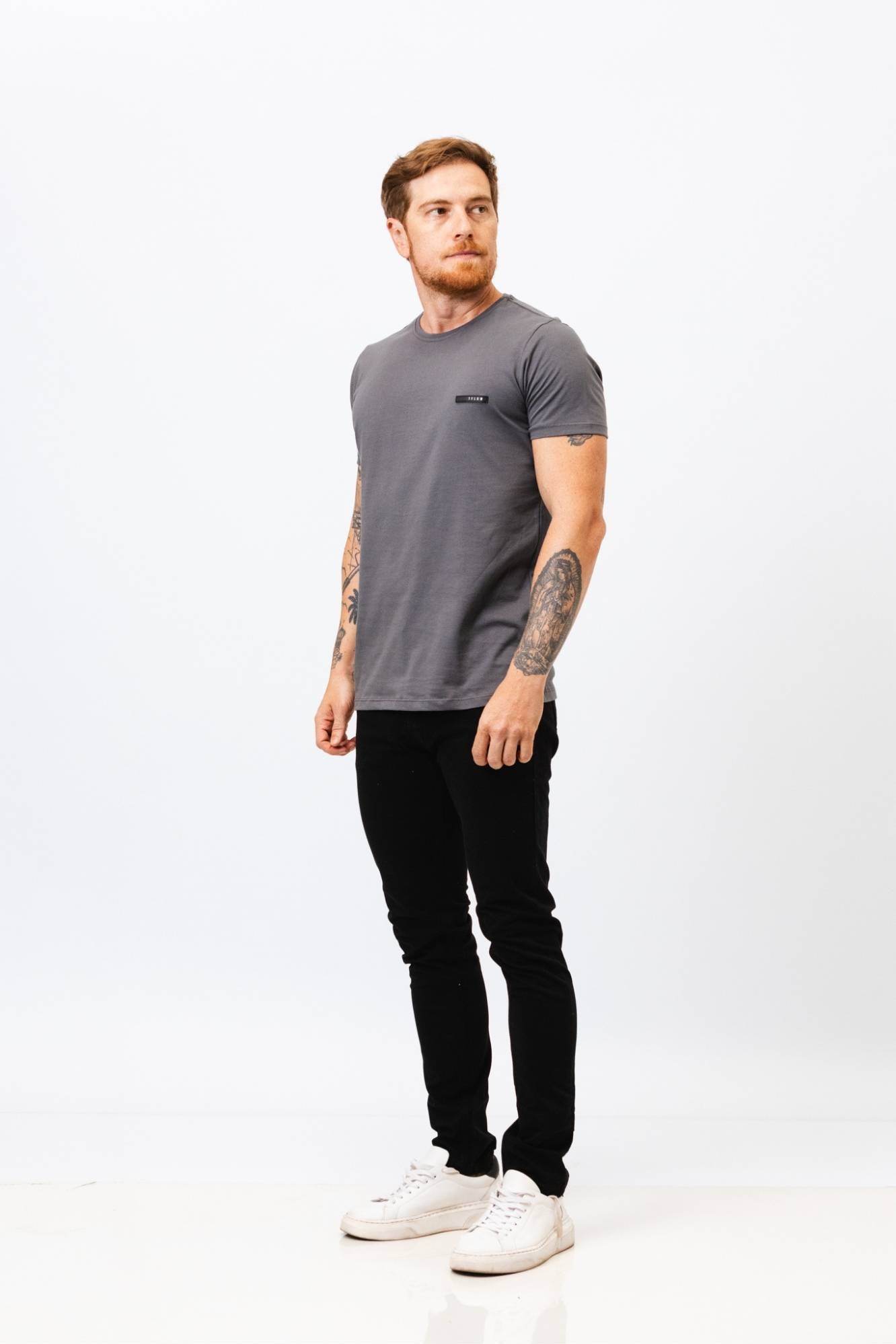 Camiseta Revive Class Cinza Boss