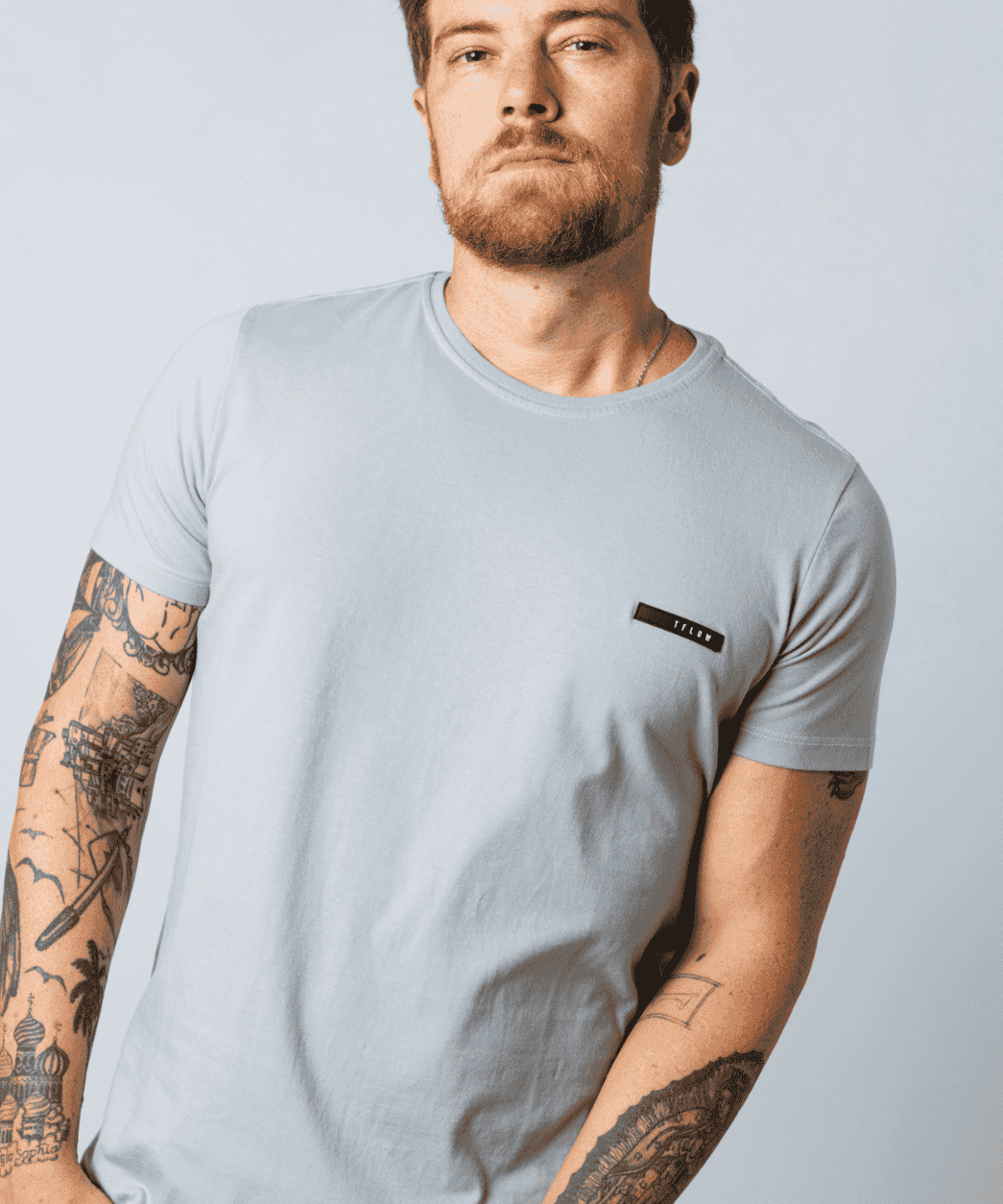 camiseta_revive_class_cinza_chuva_12224_1_e4fbeb524d8453d607f9b05f67e3782b.png
