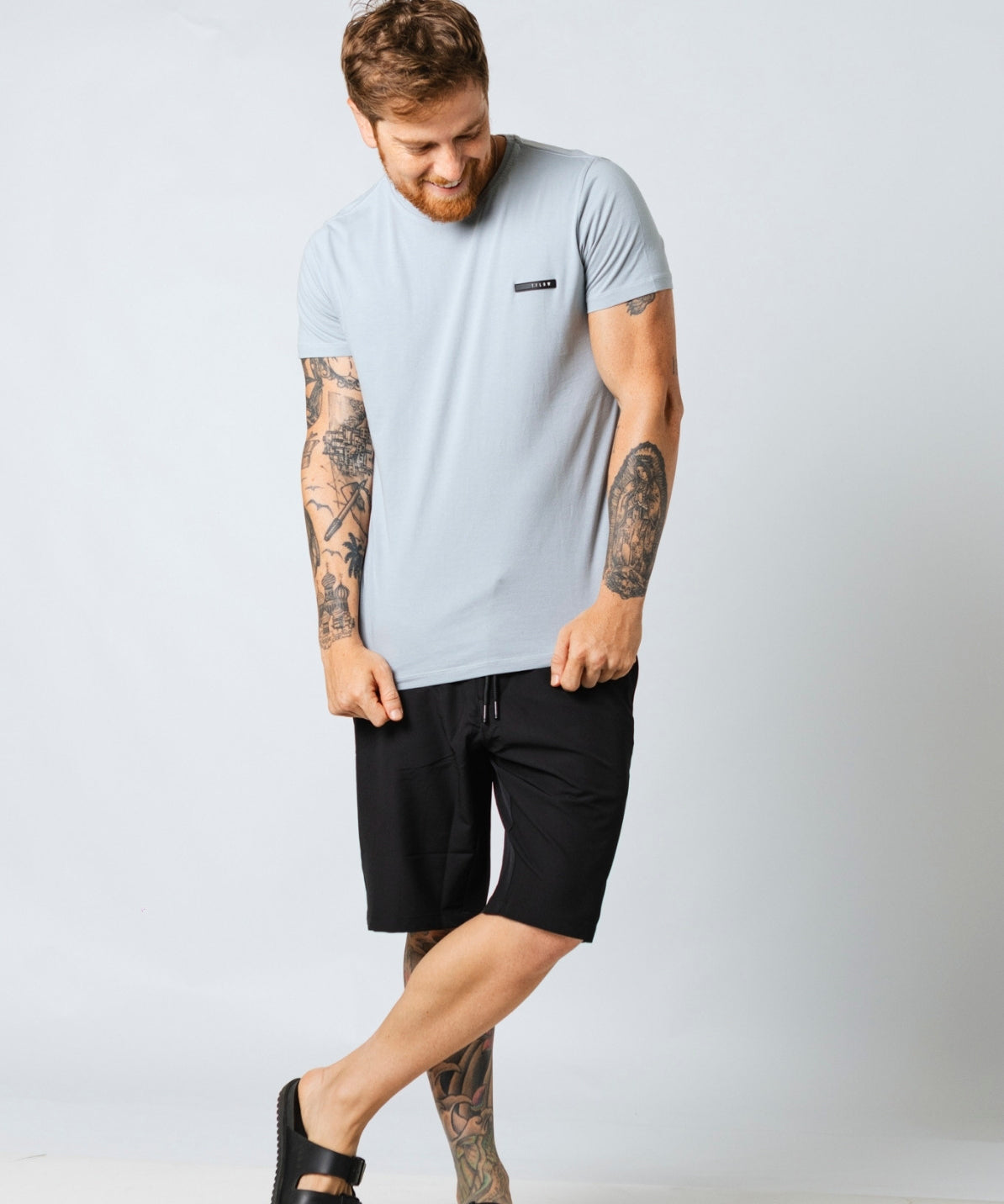 camiseta_revive_class_cinza_chuva_12224_3_689061719f4ec48150e0109981c29cc2.jpg