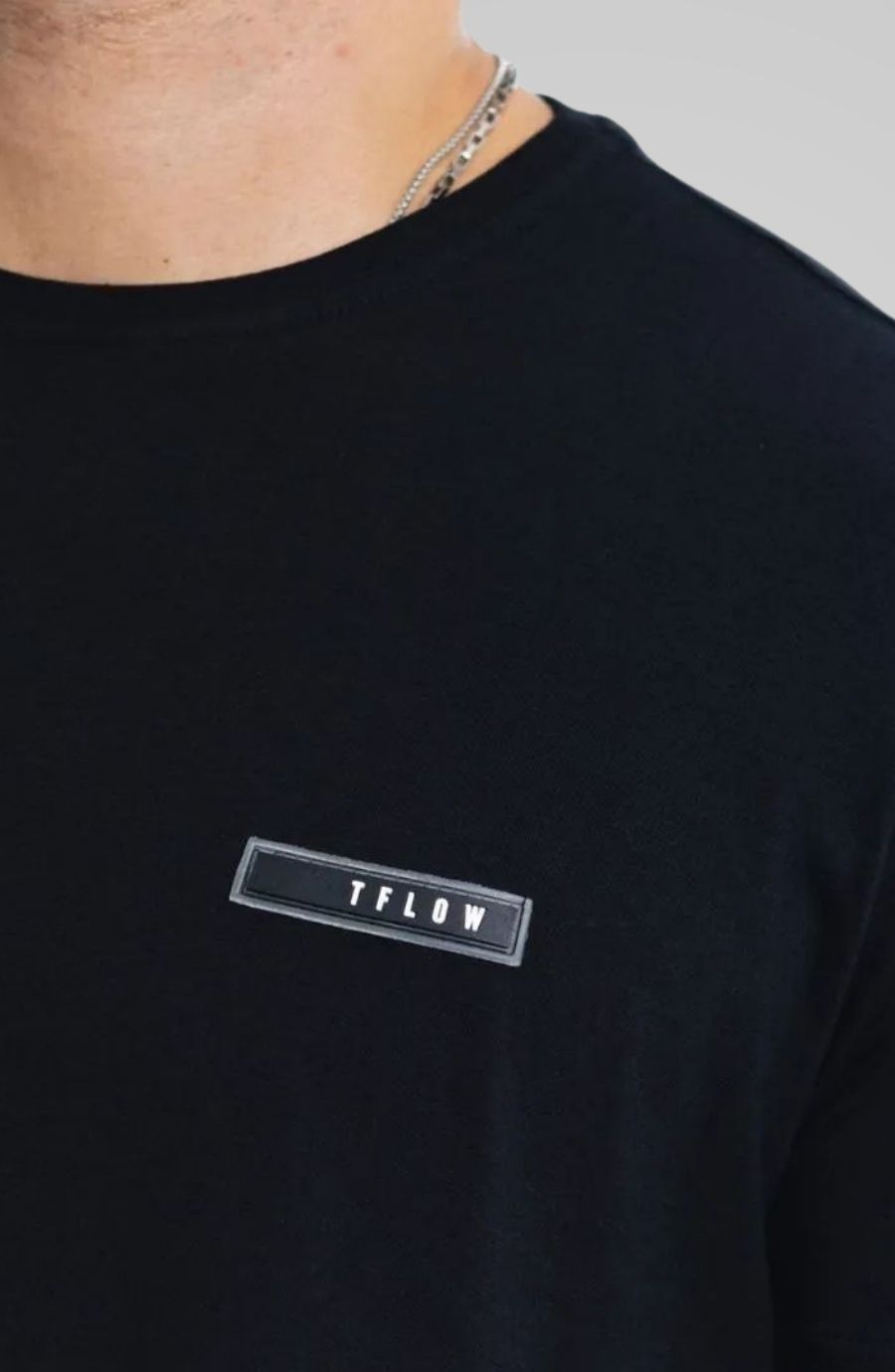 Camiseta Revive Class Preta
