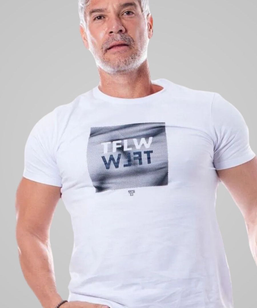 camiseta_rhinwo_branca_11942_1_095756fa3682fe0f82a5a7b240d1024d.jpg